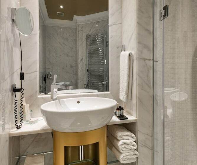 غرفة ديلوكس, The Excelsior Small Luxury Hotels Of The World