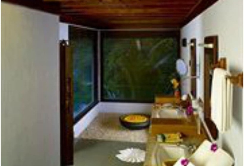 Номер Deluxe, Kumarakom Lake Resort