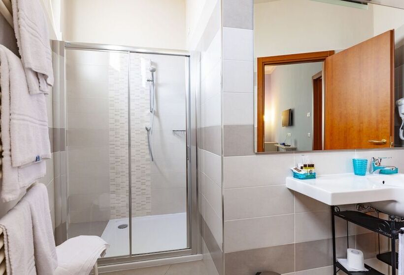 Полулюкс, Smart Hotel Bartolini