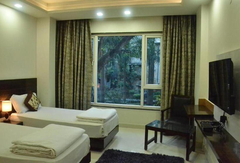 Deluxe Room, Sopan Heights