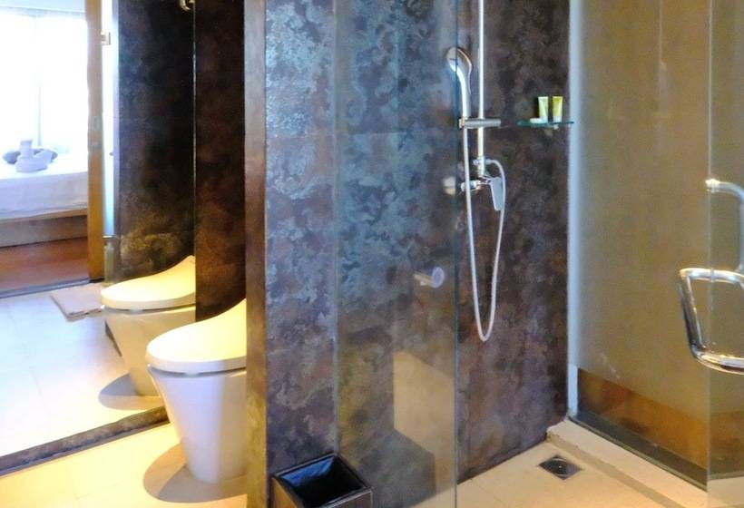 Номер Premium Вид на Бассейн, The Haven Bali Seminyak