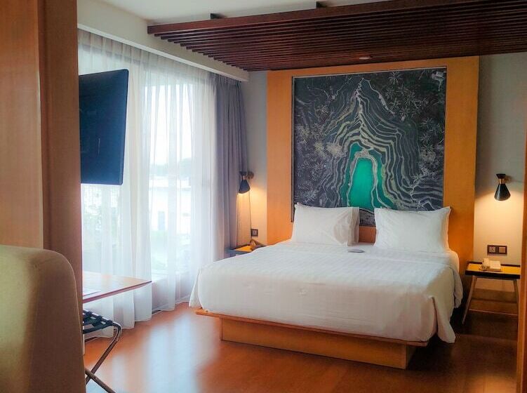 Полулюкс, The Haven Bali Seminyak