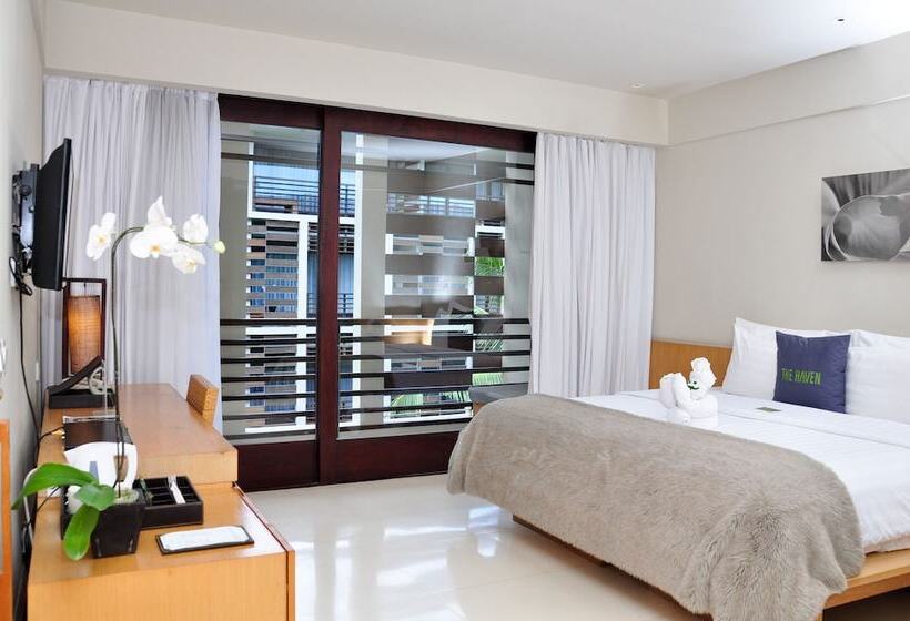 Люкс Вид на Бассейн, The Haven Bali Seminyak