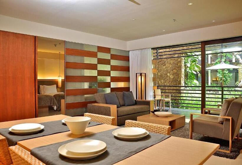 Люкс Вид на Бассейн, The Haven Bali Seminyak