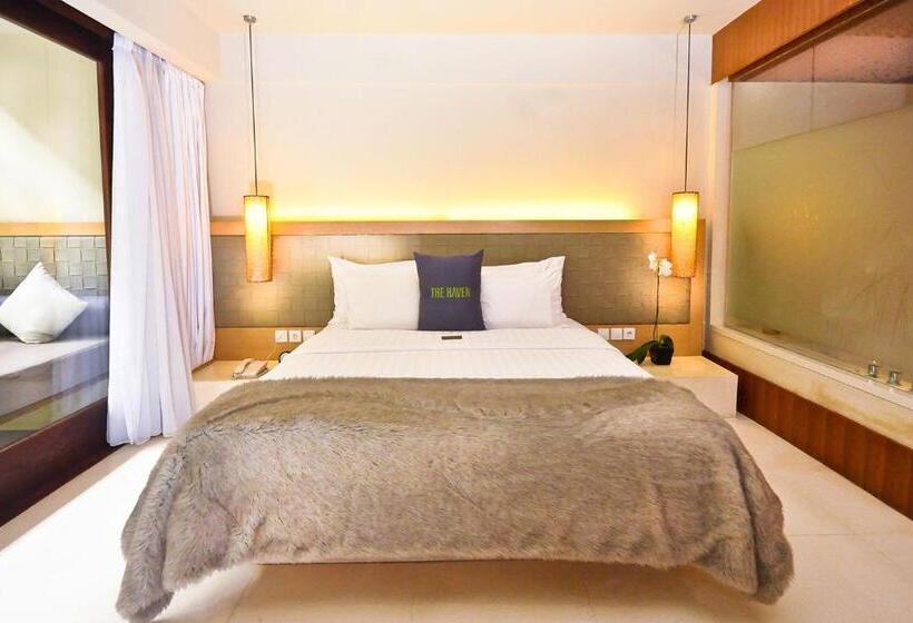 Люкс Вид на Бассейн, The Haven Bali Seminyak