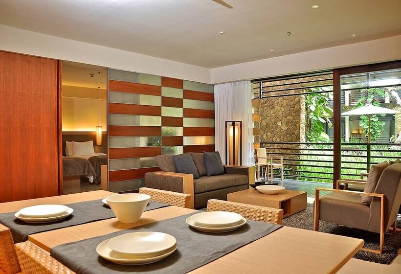 2 Bedroom Suite Pool View, The Haven Bali Seminyak
