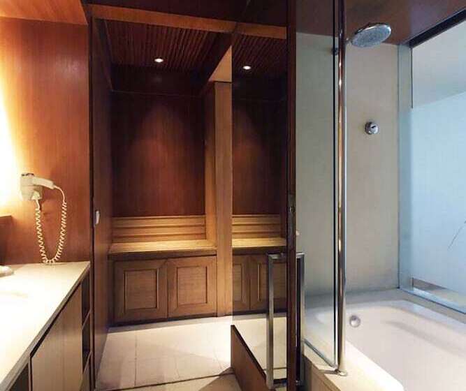 2 Bedroom Suite Pool View, The Haven Bali Seminyak
