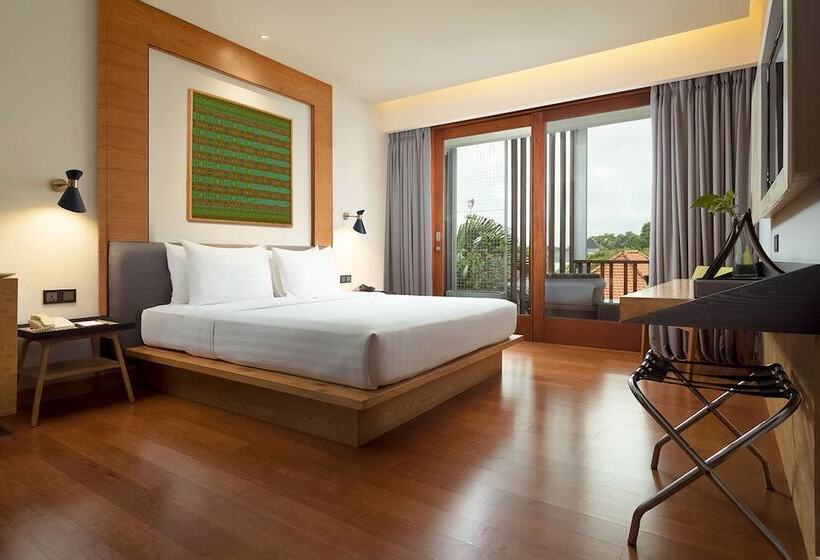 Номер Premium Вид на Бассейн, The Haven Bali Seminyak