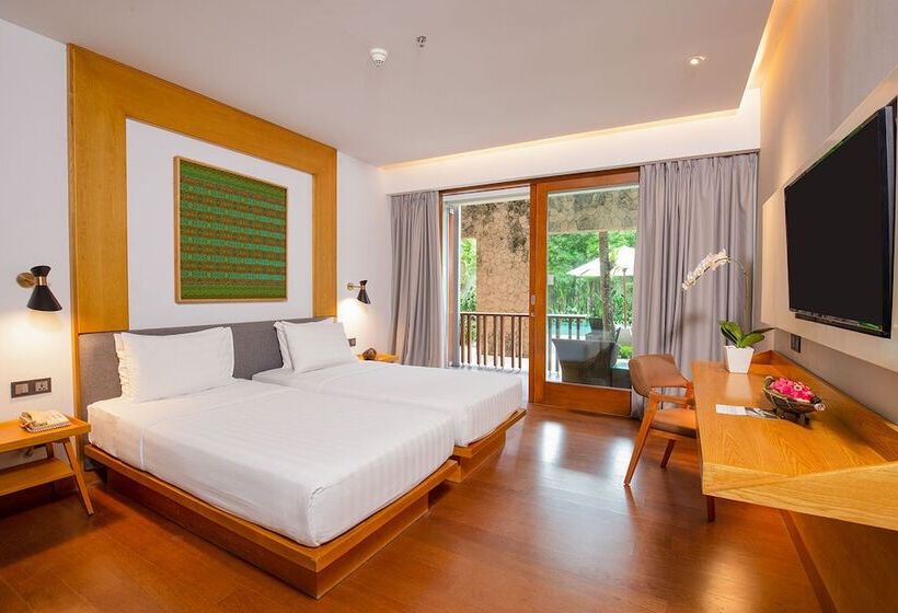 Номер Premium Вид на Бассейн, The Haven Bali Seminyak