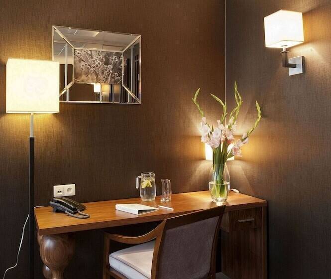 Номер Стандарт, Unicus Krakow Old Town   Destigo Hotels