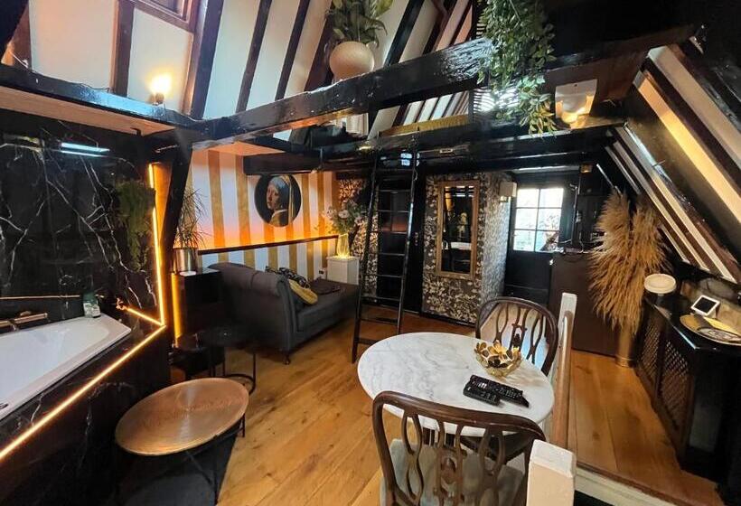 Стандартный Номер Кровать Кинг, The Enlightened House Luxury Suites