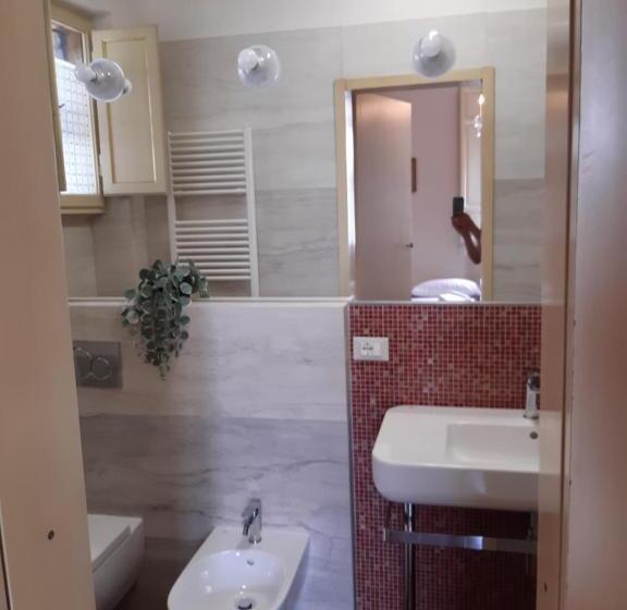 اتاق پریمیوم چهارنفره, Villa Magnolia Park