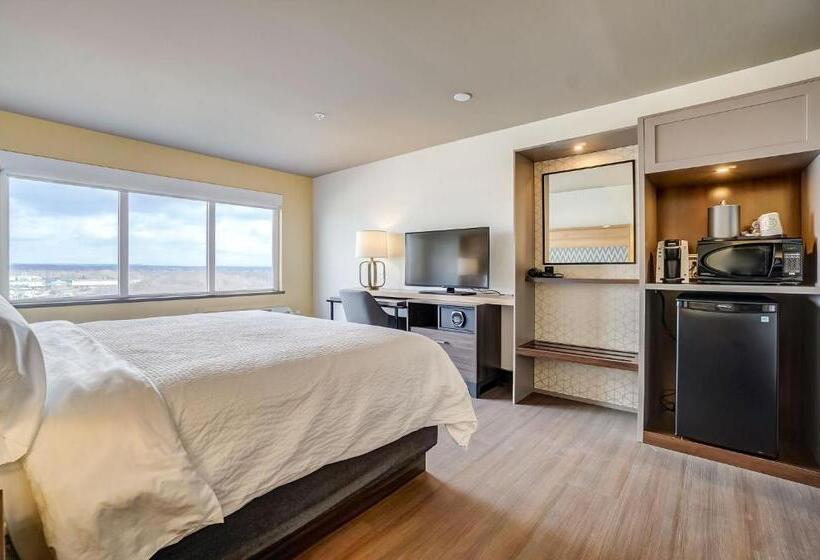 Номер Стандарт Кровать Кинг Адаптированный для Инвалидов, Holiday Inn Gatineau   Ottawa, An Ihg