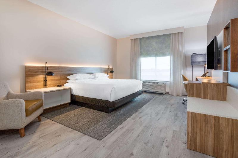 Standard-invahuone, Wyndham Garden Orlando Airport   Free Airport Shuttle
