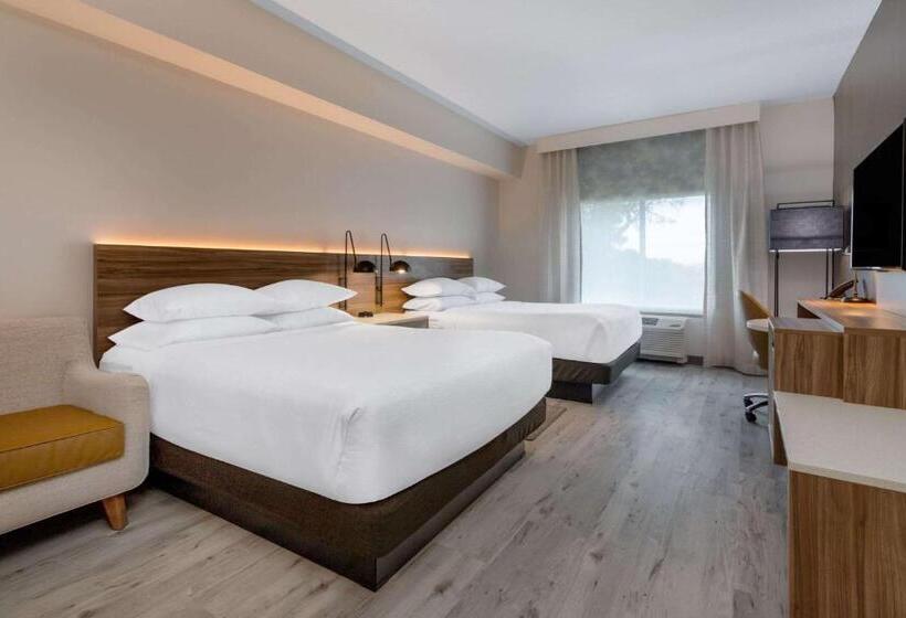 Standard-invahuone, Wyndham Garden Orlando Airport   Free Airport Shuttle