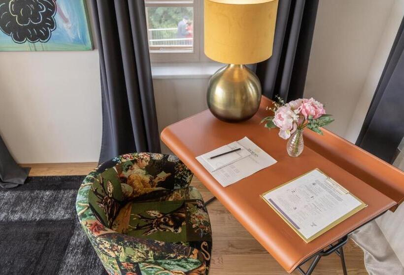 Полулюкс, De Merin Boutique Hotel Straden