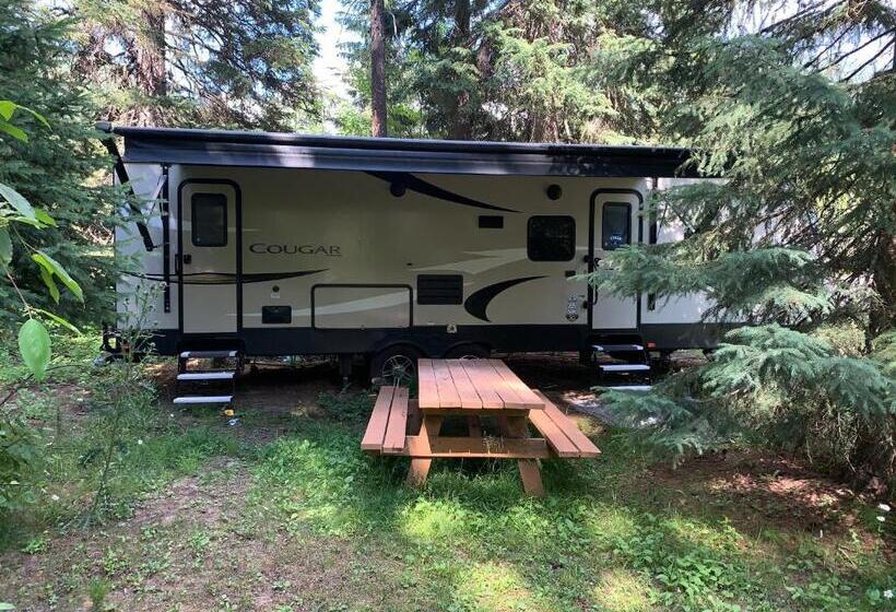 Семейное Бунгало, Glacier Haven Inn