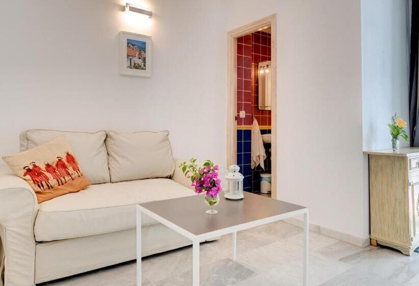 스탠다드 스튜디오 킹침대, Hostal Alegre