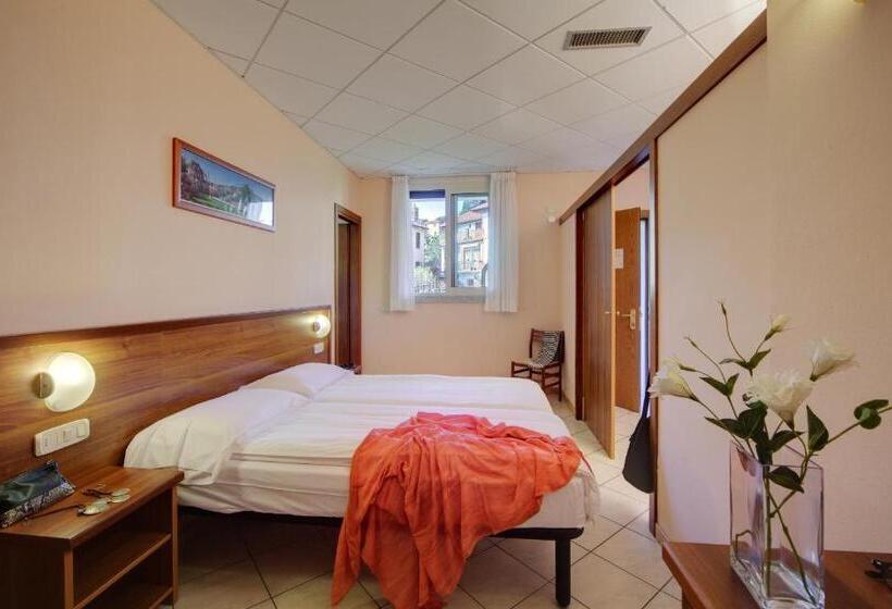 Апартаменты 2 Спальни, Residence Zust