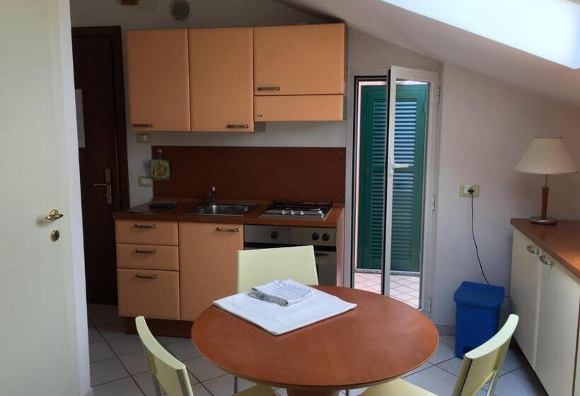 Студио Базик, Residence Le Saline