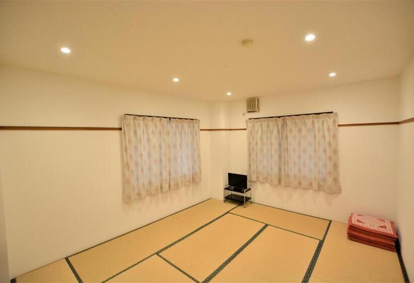 Семейный Номер, Kagura Mitsumata Cottage