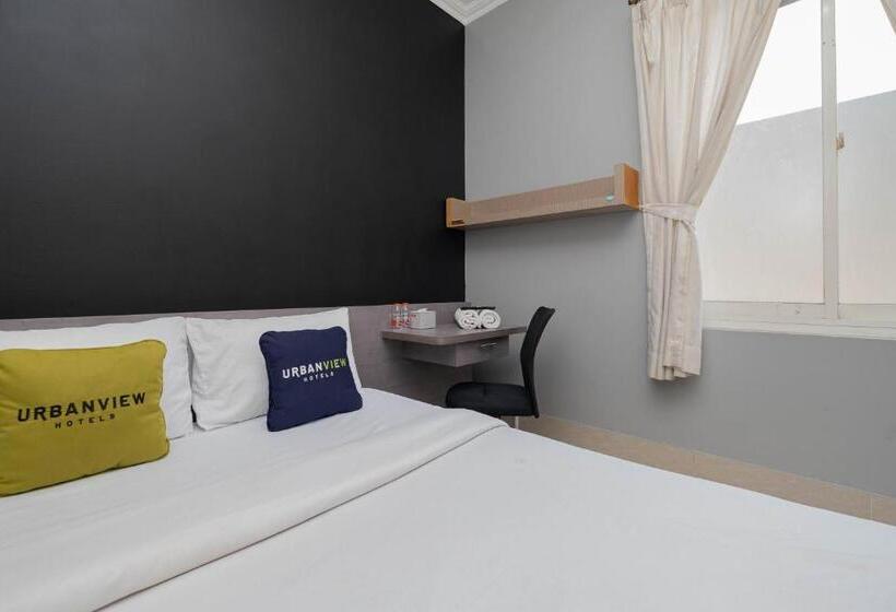 Номер Deluxe, Urbanview Hotel Stariez Karawaci Tangerang By Reddoorz