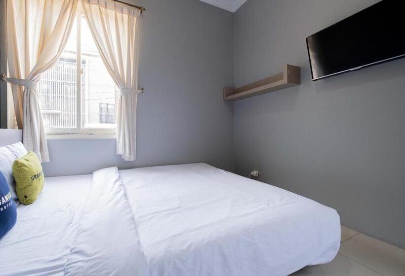 Номер Deluxe, Urbanview Hotel Stariez Karawaci Tangerang By Reddoorz