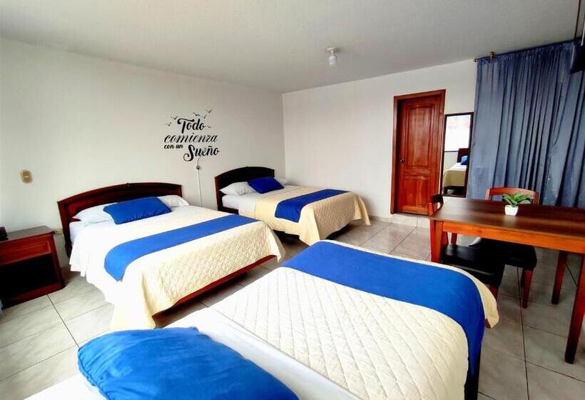 Quarto Triplo Estandar, Del Pacifico
