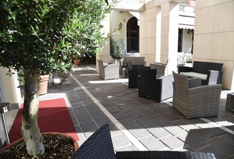 اتاق استاندارد چهار تخته, Duca D Aosta