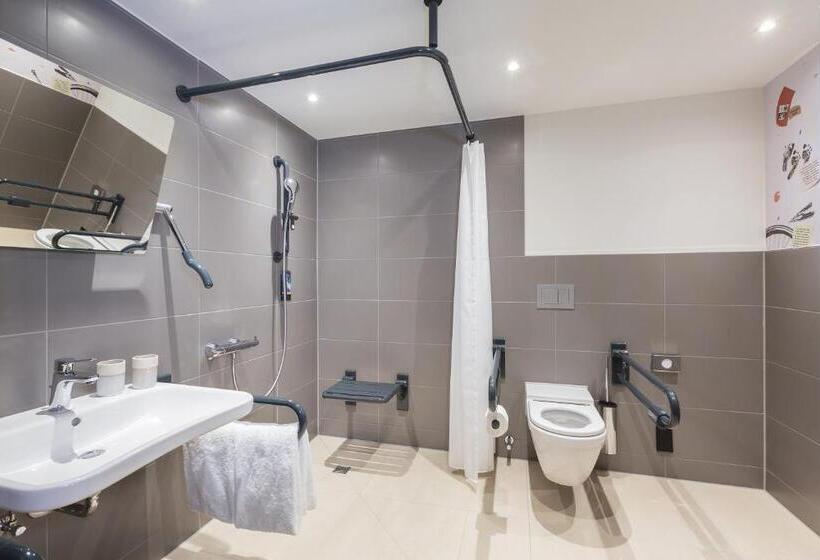 디럭스 트리플 룸, Holiday Inn   The Niu, Cure Erlangen, An Ihg