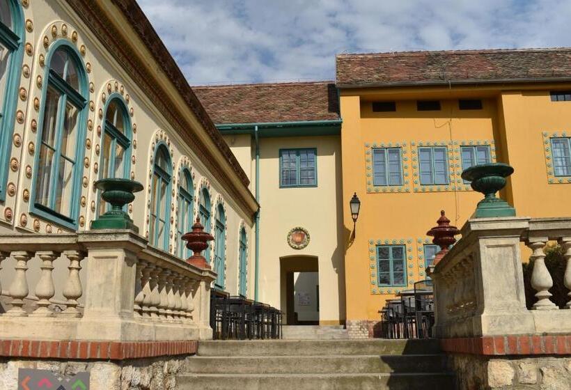 اتاق استاندارد, Zsolnay Negyed Vendégháza