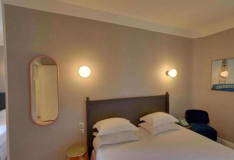 Номер Стандарт Трехместный, Hôtel L Orque Bleue