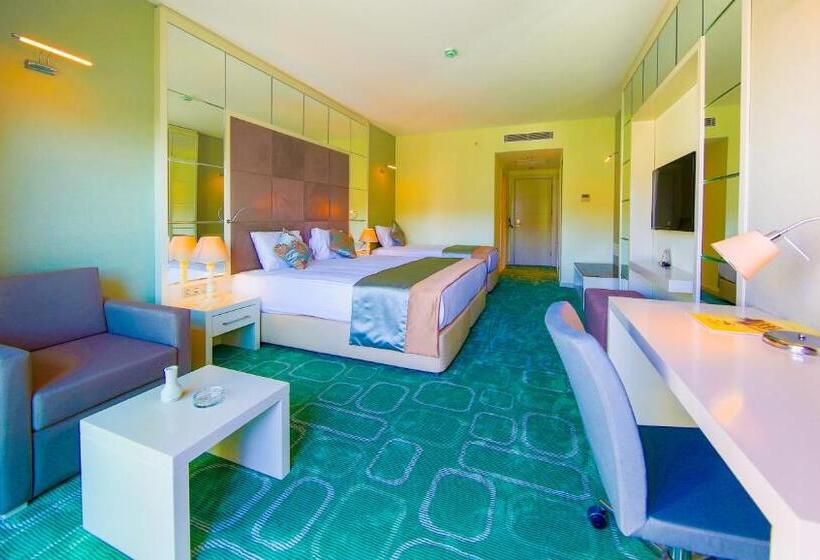Quarto Triplo Superior, Horus Paradise Resort - All Inclusive