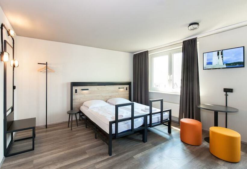 اتاق استاندارد چهار تخته, a&o Berlin Hauptbahnhof