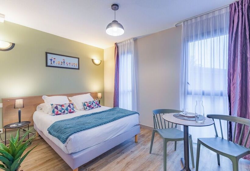 Студия Стандарт, Appart City Classic Angoulême Centre