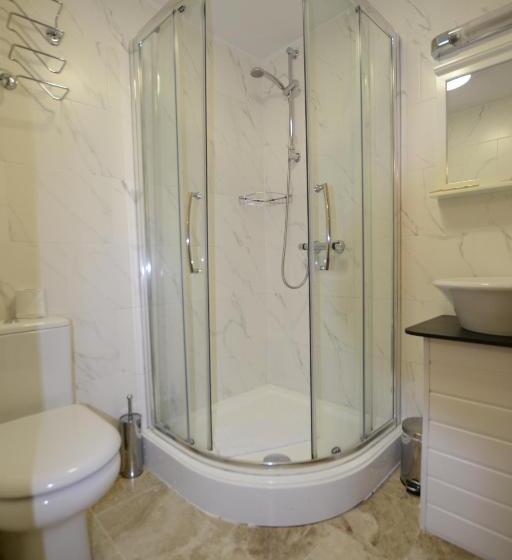 اتاق استاندارد, Cranbrook