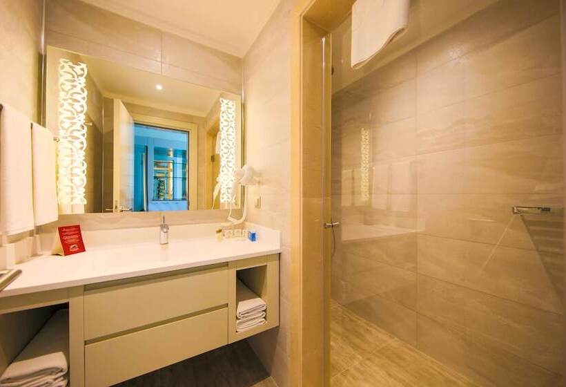 Семейный Номер Вид на Сад, Horus Paradise Resort   All Inclusive