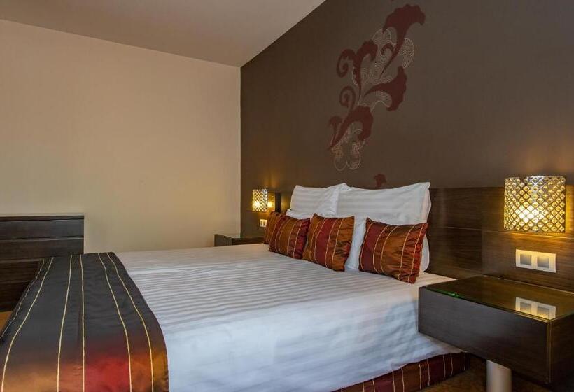 Suite, Regnum Residence