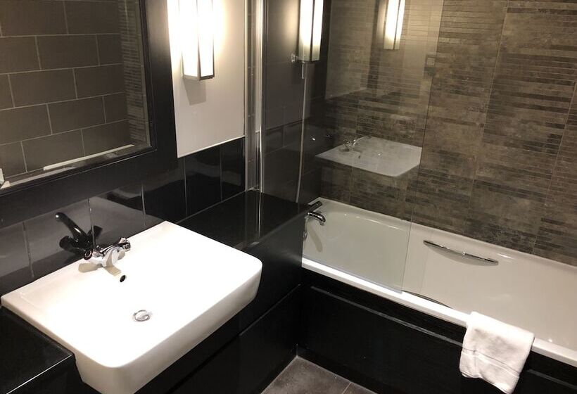 Quarto Superior, Staverton Park Hotel & Golf Club