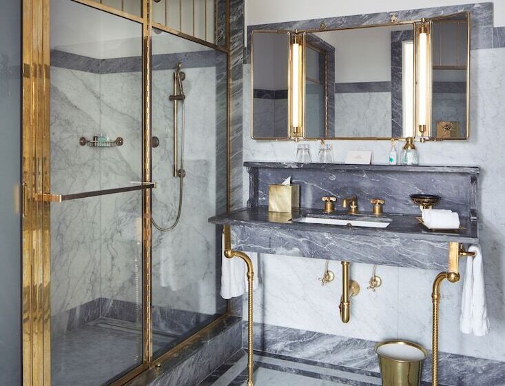 اتاق استاندارد, The Hotel Chelsea