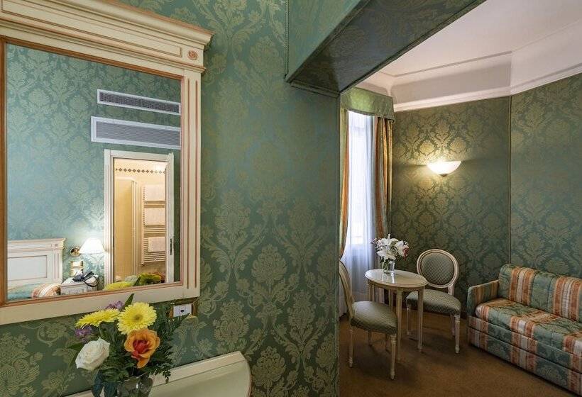 غرفة كلاسيكية ثلاثية, Villa Delle Palme