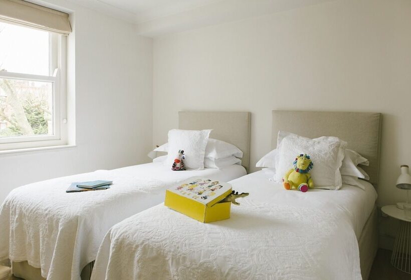 Апартаменты 2 Спальни, Europa House Apartments