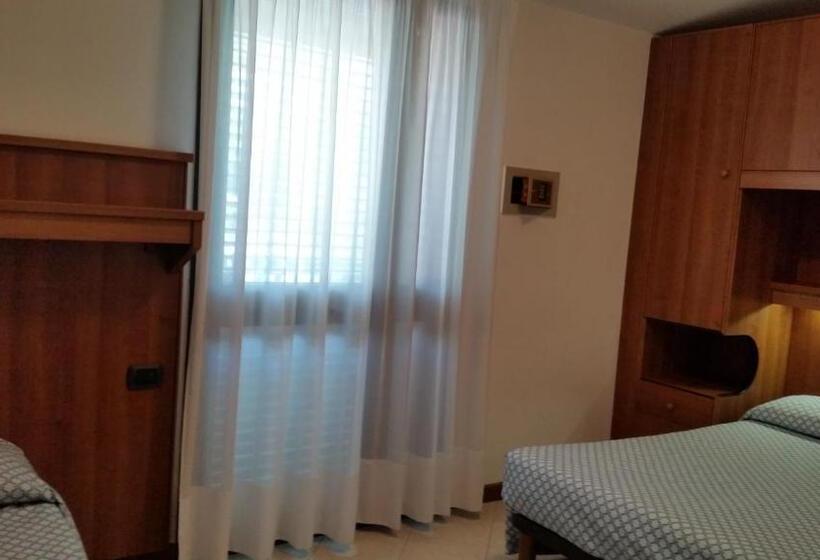 Quarto Estandar, Acapulco