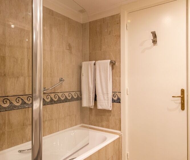 سوئیت سینیور, Acropole Tunis