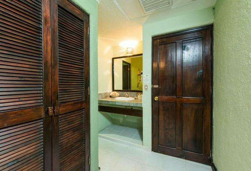 Deluxe Kamer, Aventura Mexicana