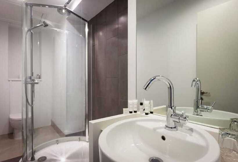 Номер Стандарт, The Cornwall Hotel Spa & Lodges