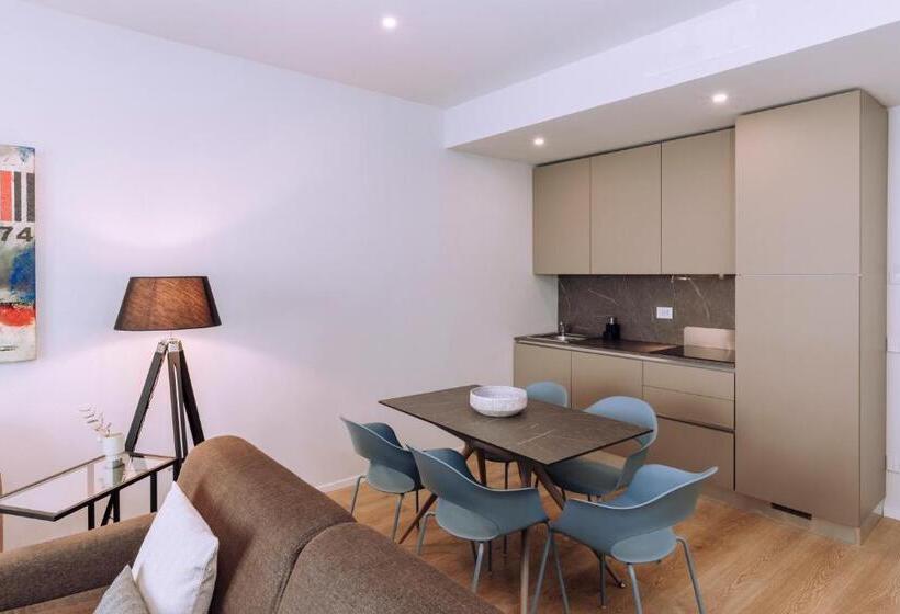 Люкс с Балконом, Ah Porticcioli Boutique Apartments