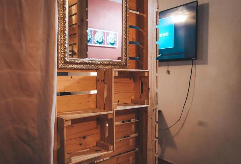 Quarto Estandar, Hollywood Light Haven Lodge