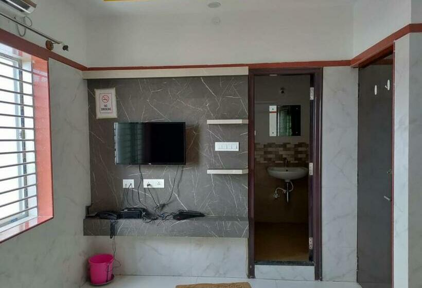 غرفة ديلوكس, Guru Comforts Belur