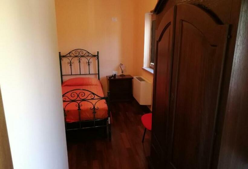 Quarto Estandar Individual, Agriturismo Tre Elle